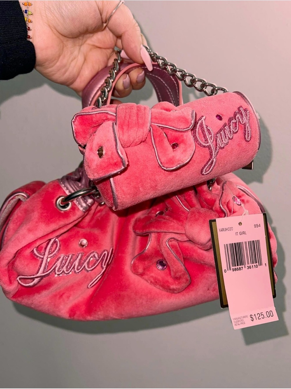 📢📢📢ISO Juicy Couture Pink Velvet Bow Accent Mini Tote (Don’t buy)